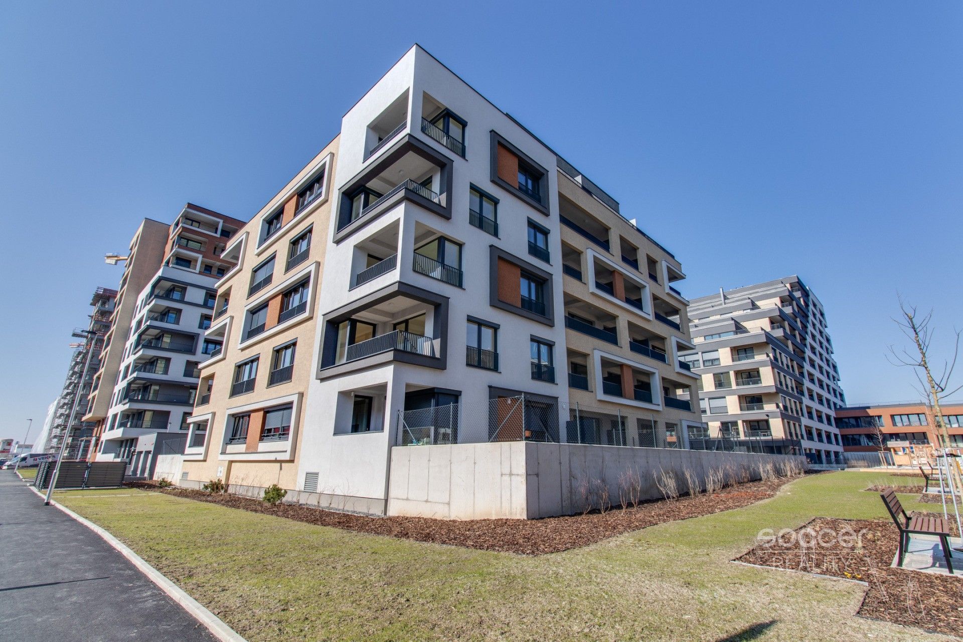 1+kk, Domalípova,Hloubětín - Praha 9,Praha, 38 m²