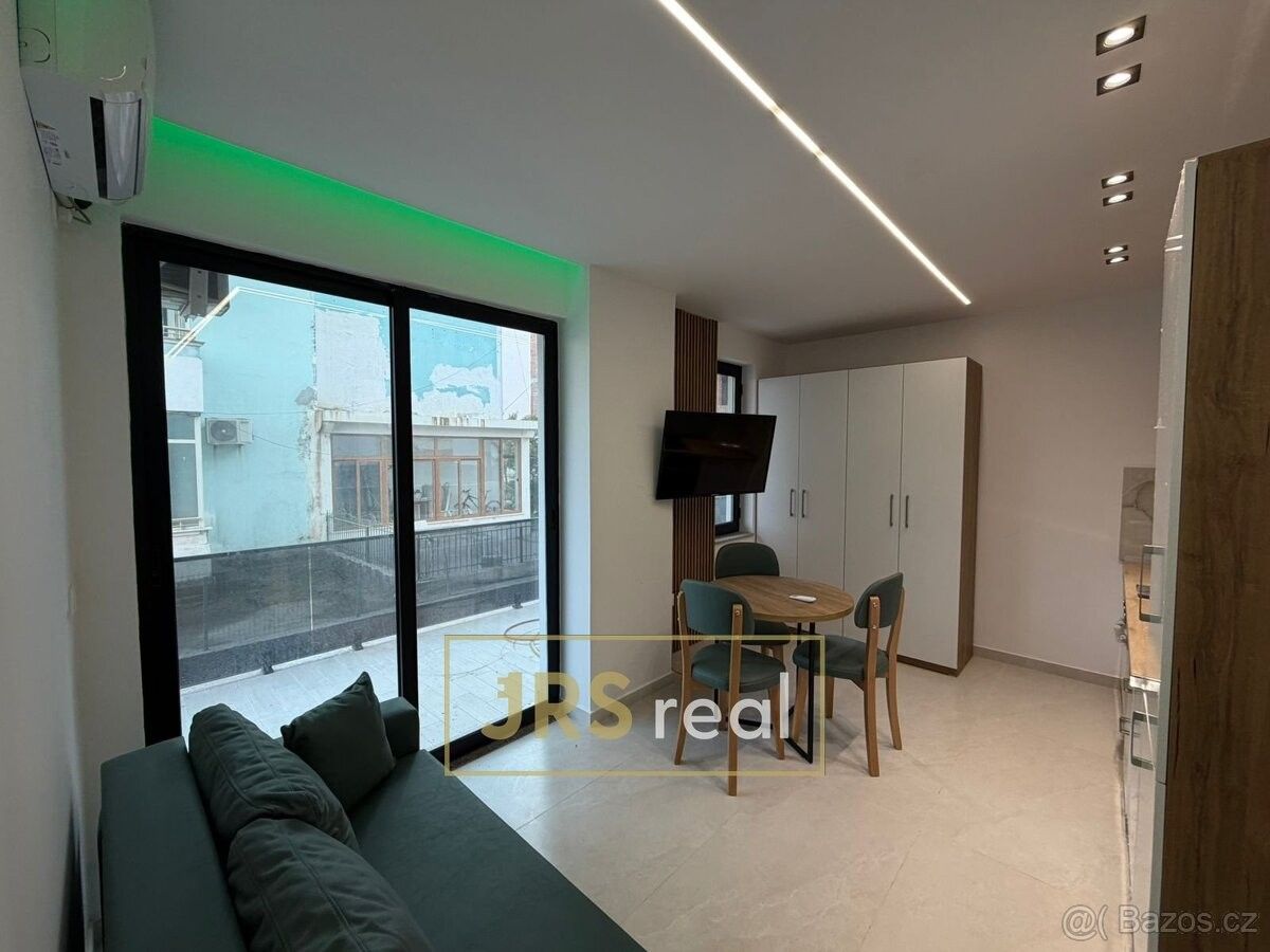 Prodej byt - 987 66, Zahraničí