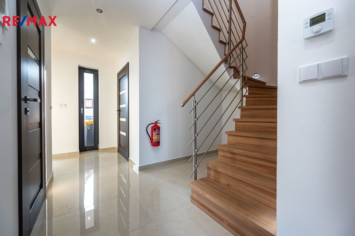 Prodej rodinný dům - U Rybníčka 753, Vysoký Újezd, 224 m²