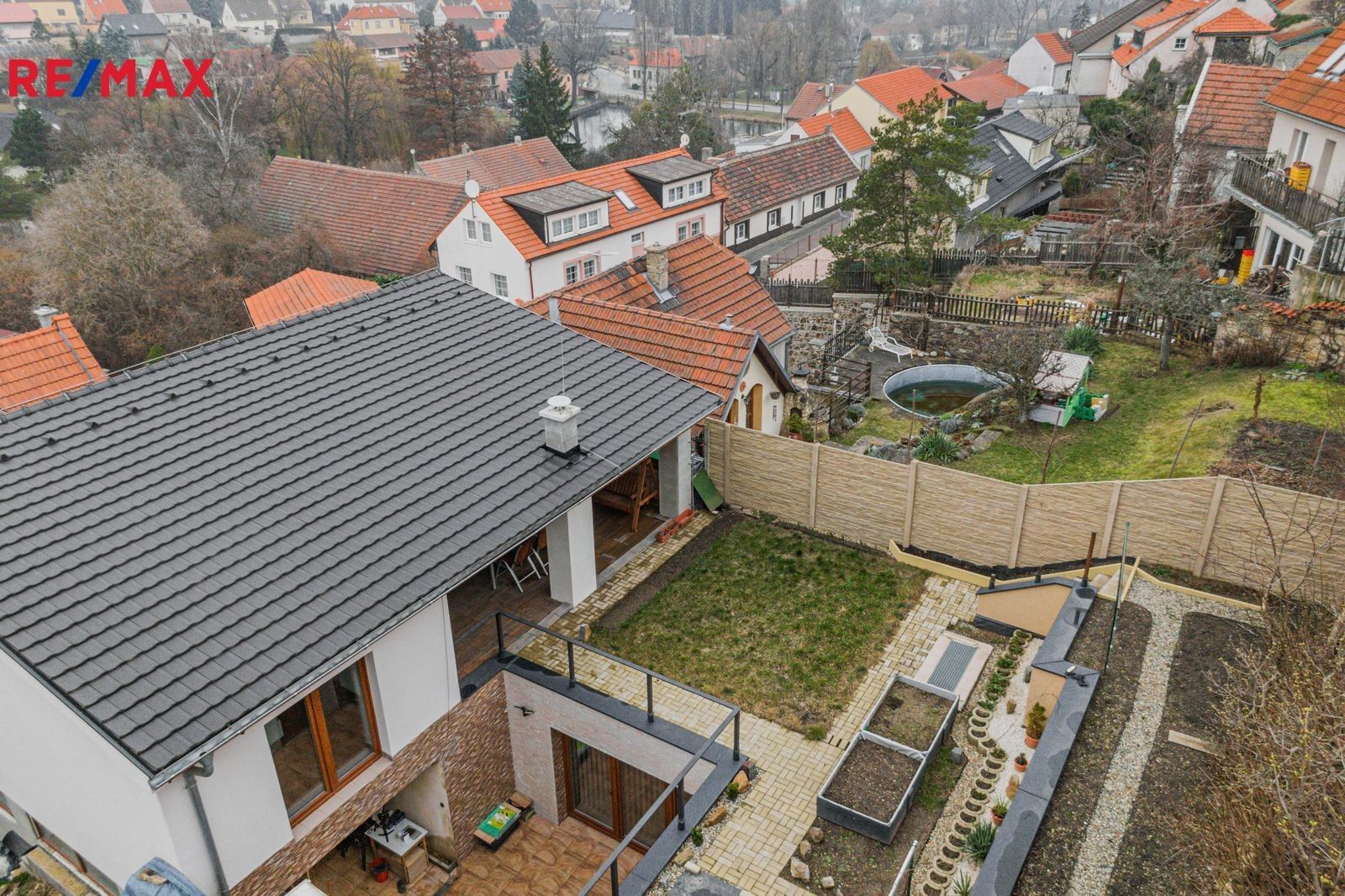 Prodej dům - Bořivojova, Buštěhrad, 144 m²