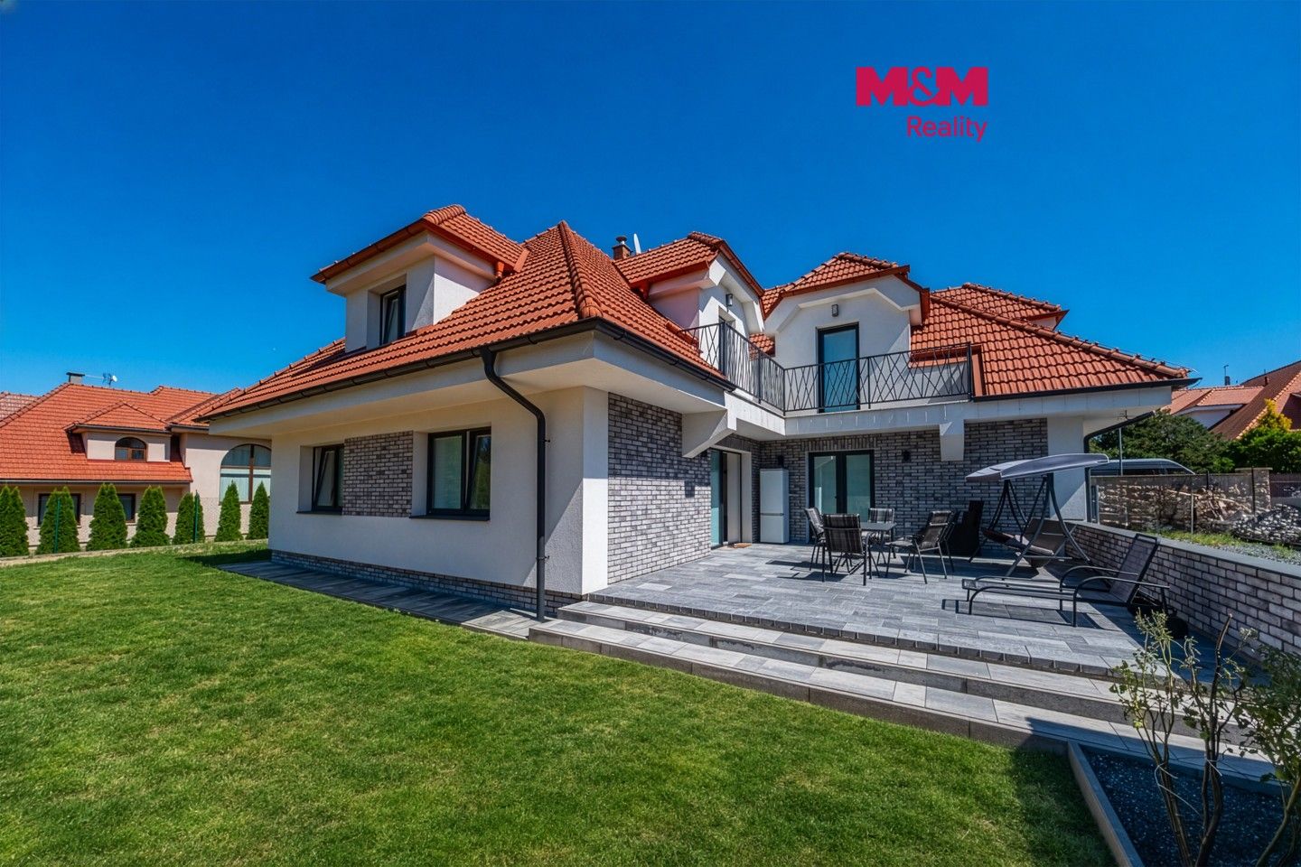 Rodinné domy, Do Vrchu, Mukařov, 379 m² - 1