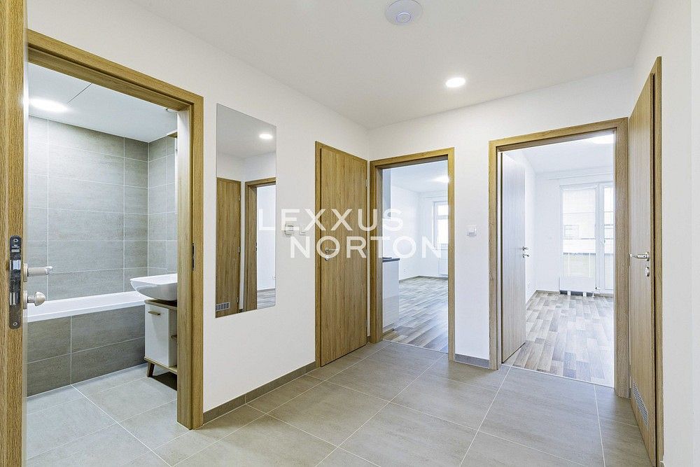 Byt 4+kk · 76 m² · Praha - Uhříněves, okres Praha 22, Hlavní město Praha - 3