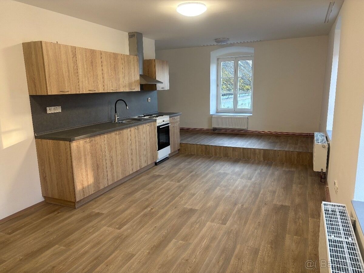 Byty, Jindřichův Hradec, 377 01