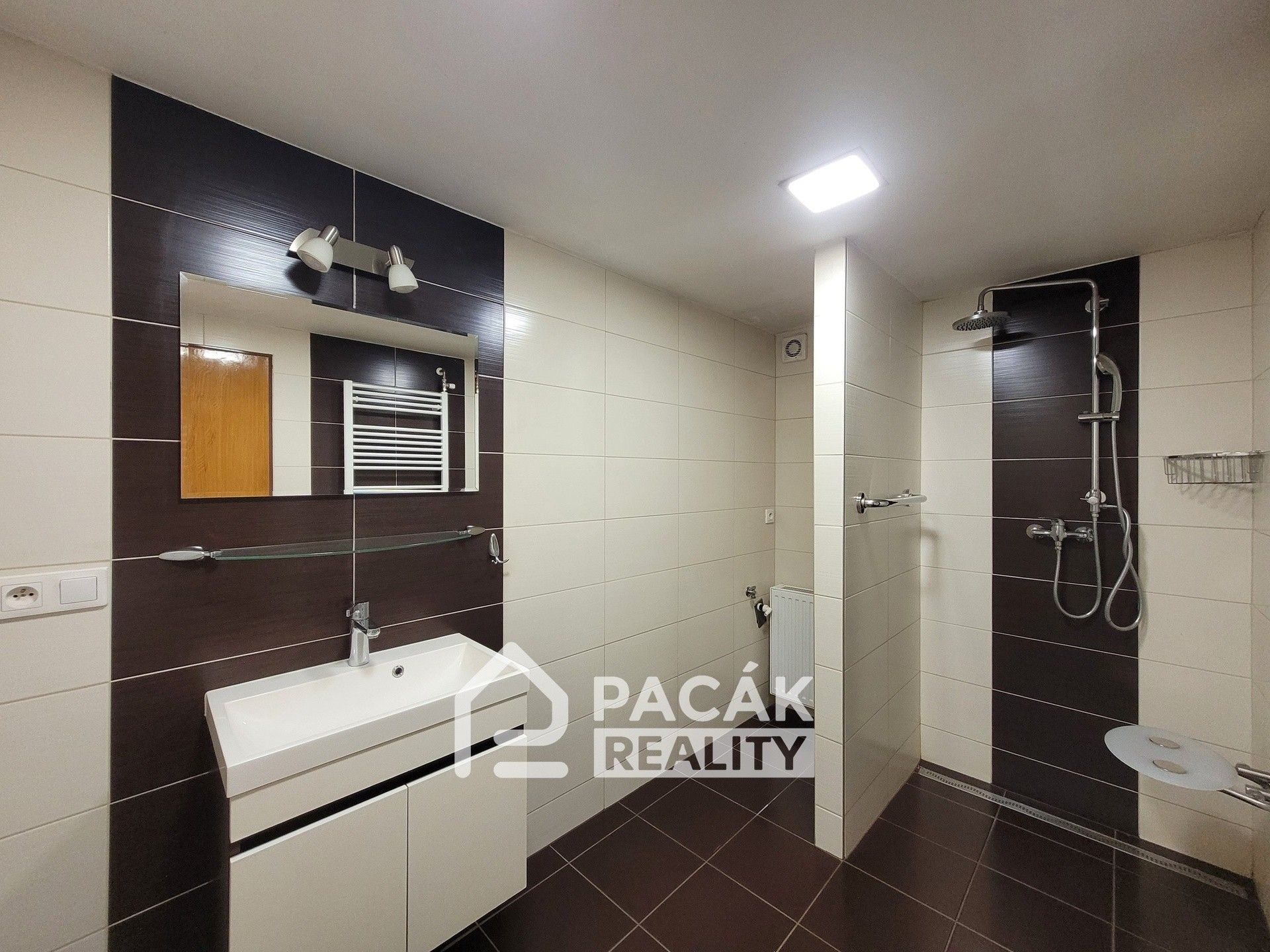 Prodej rodinný dům - Kokory, 150 m²