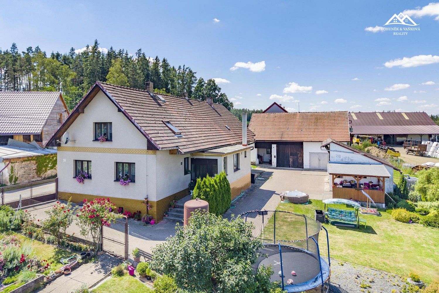 Rodinné domy, Dolní Sokolovec, okres Havlíčkův Brod, Kraj Vysočina, 269 m² - 2