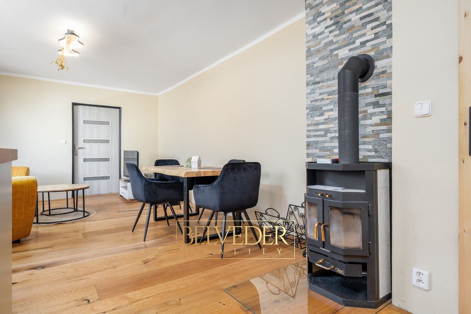 Prodej rodinný dům - Mikulov, okres Teplice, 250 m² - 5