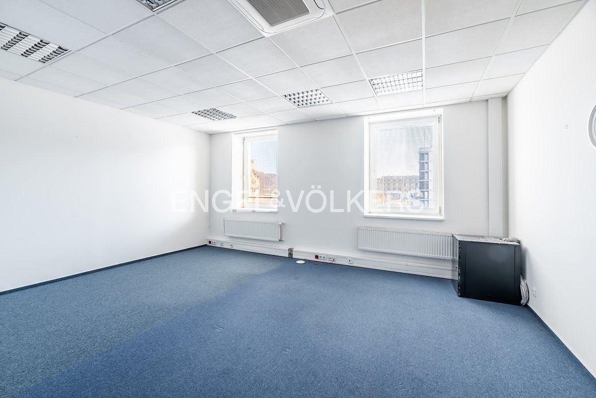 Pronájem kancelář - Kolbenova 882, Praha Vysočany, 197 m² - 5