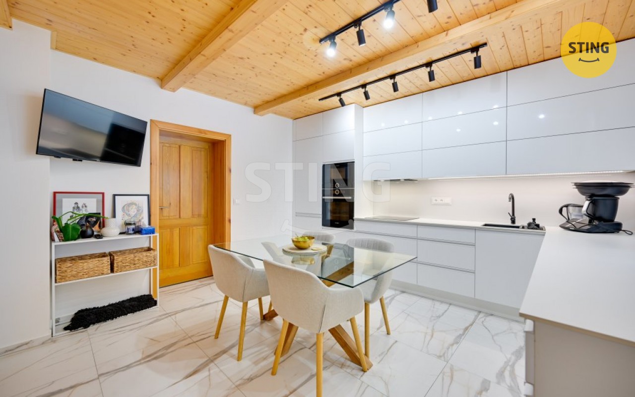 Prodej rodinný dům - Hlavní, Přerov, 200 m² - 5