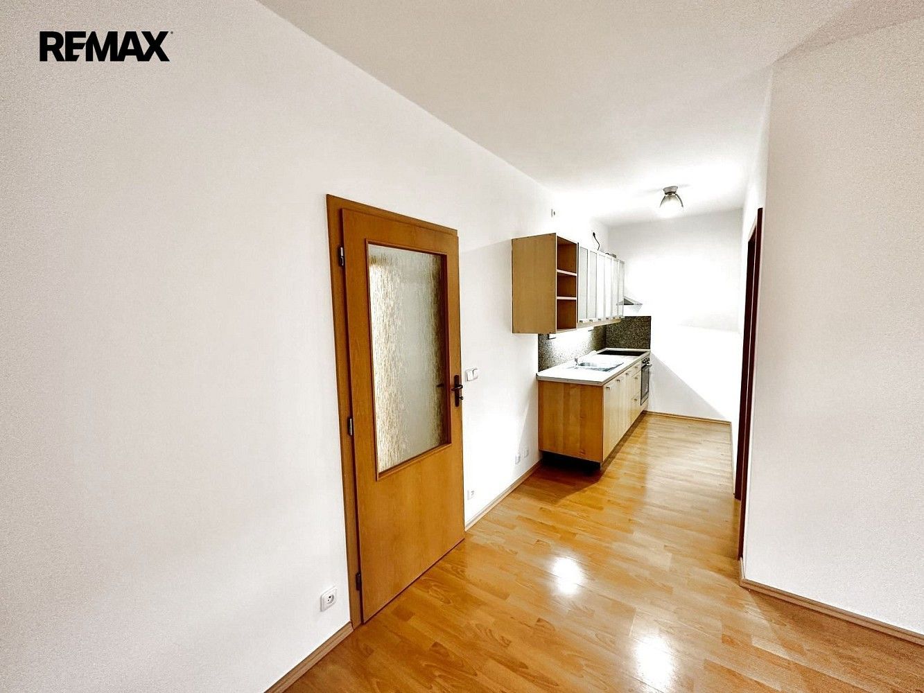 Prodej byt 2+kk - Vestec, okres Praha-západ, Středočeský kraj, 47 m² - 5