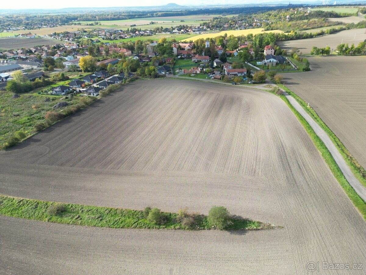 Prodej pozemek pro bydlení - Kly, 277 41