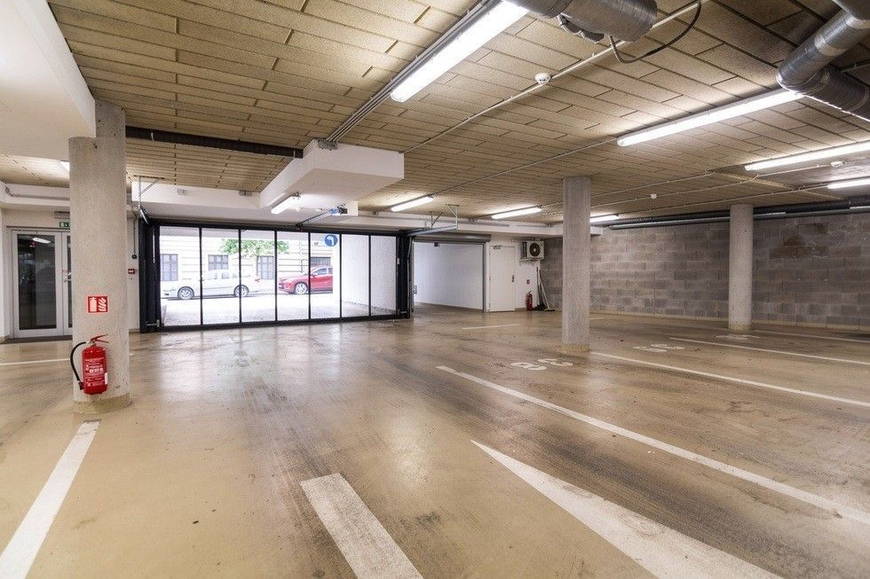 Pronájem garáž - Přadlácká, Brno - Zábrdovice, Jihomoravský kraj, 15 m² - 2