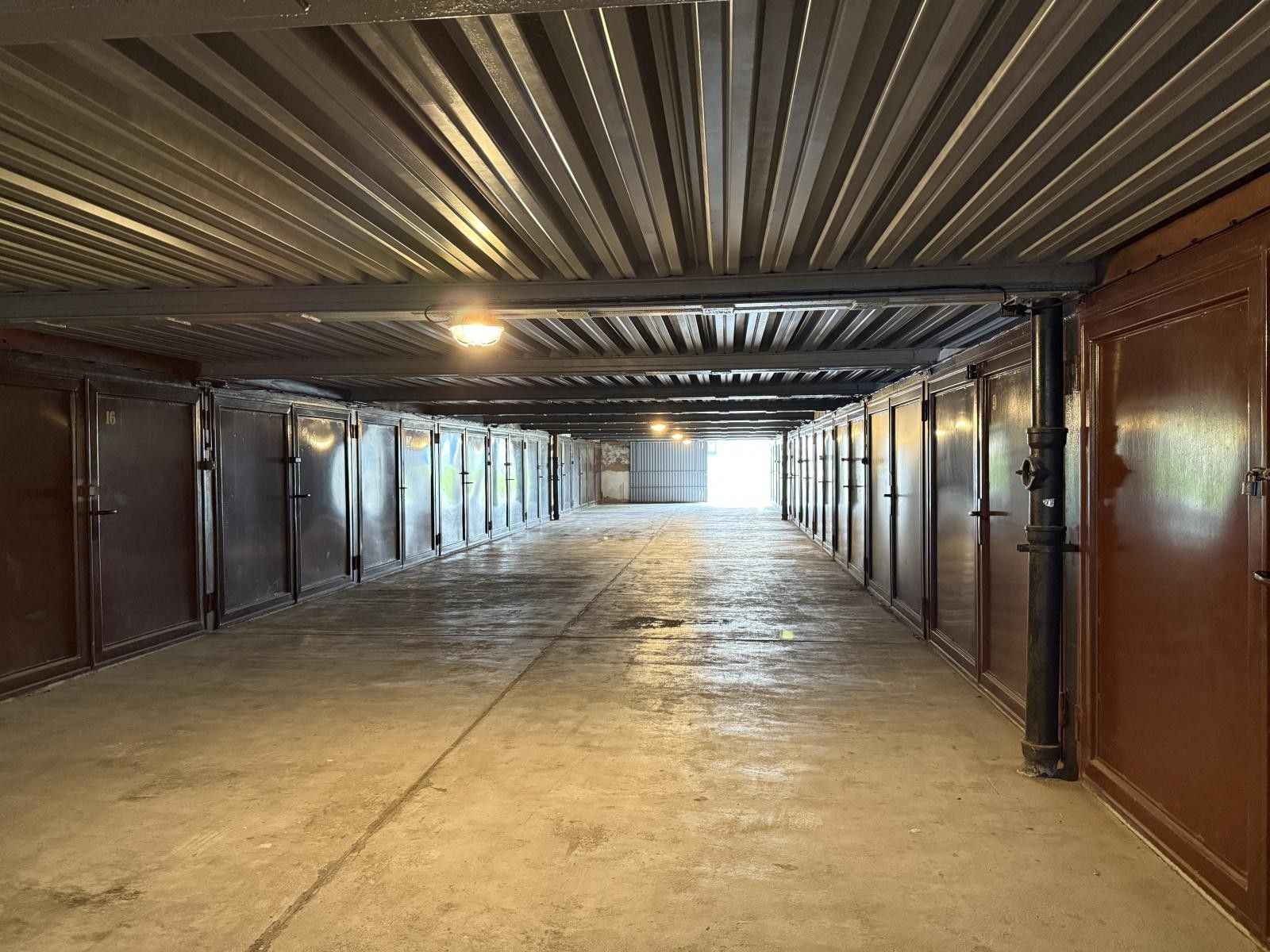 Garáže, Pecháčkova, Plzeň Skvrňany, 22 m² - 2
