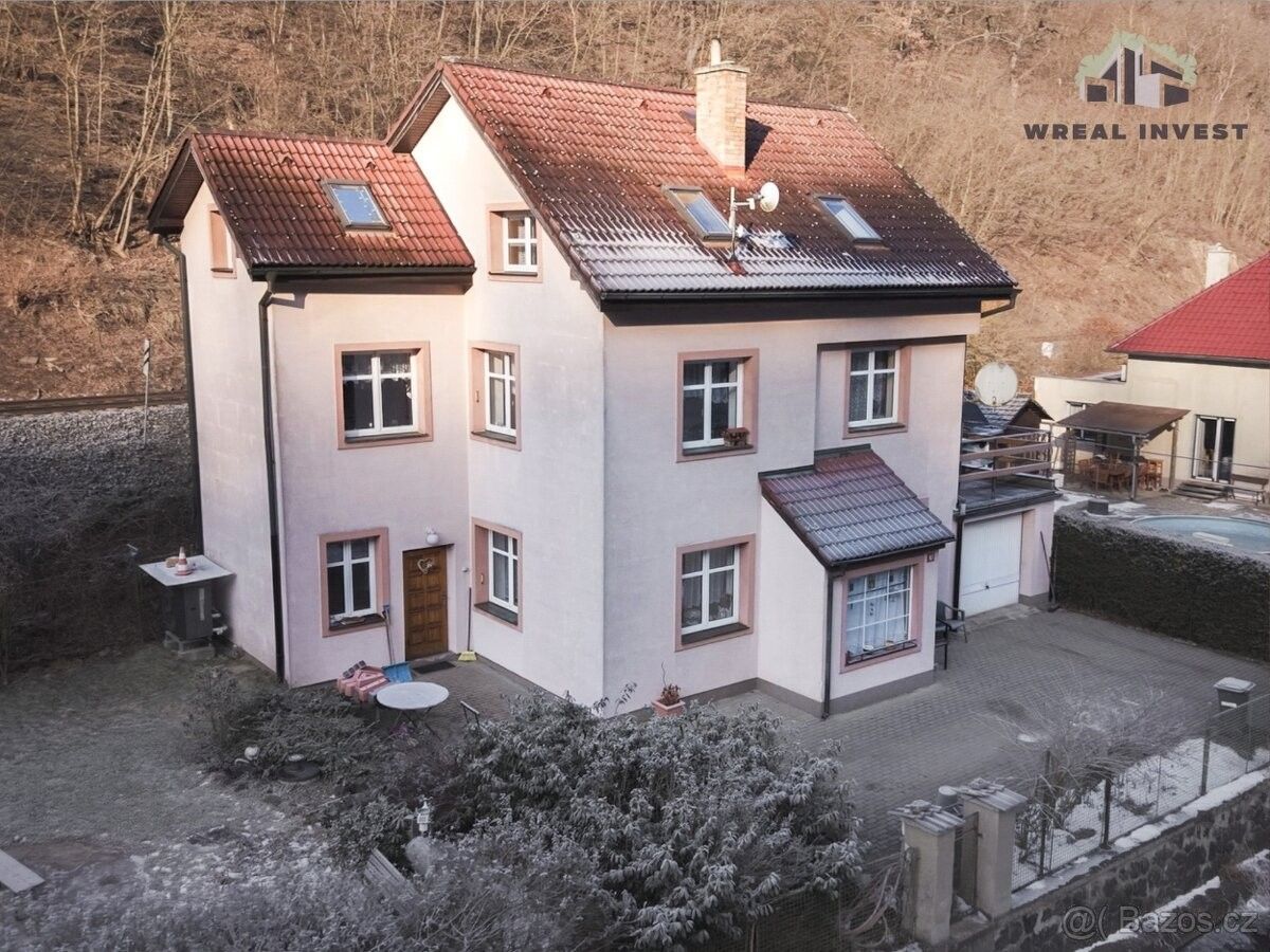 Rodinné domy, Davle, 252 06