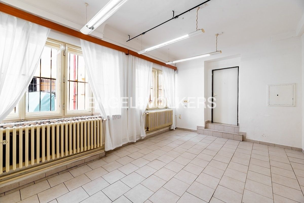 Kancelář · 18 m² · Karlínské náměstí 59, Praha Karlín - 3