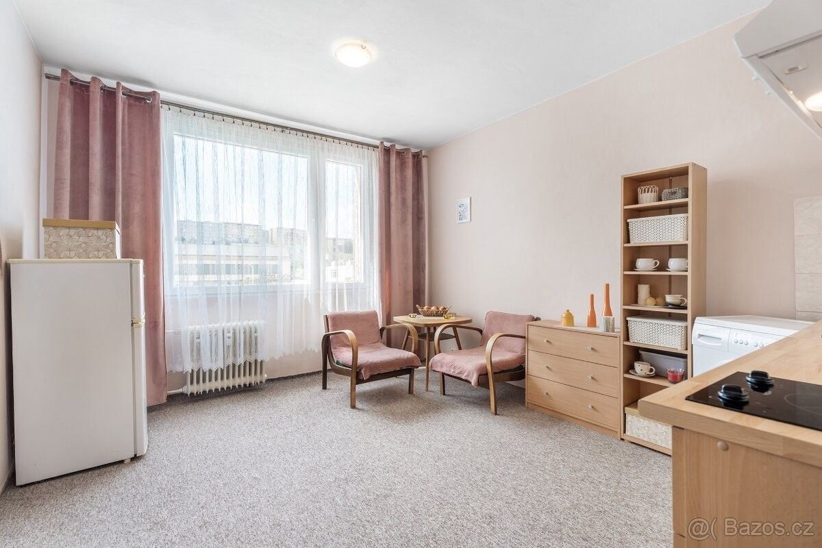 Pronájem byt - Chomutov, 430 04