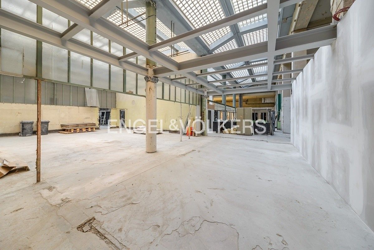 Obchodní prostory · 1 650 m² · Bubenská 1477, Praha Holešovice - 3