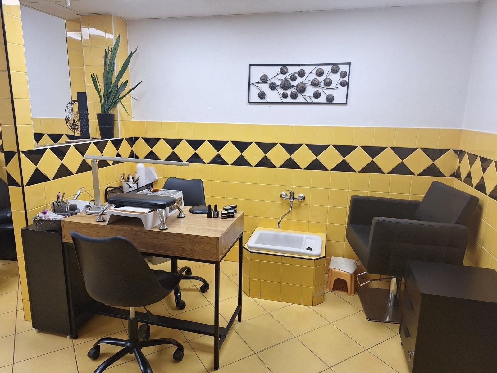 Obchodní prostory · 10 m² · Otakara Jeremiáše, Ostrava - 4