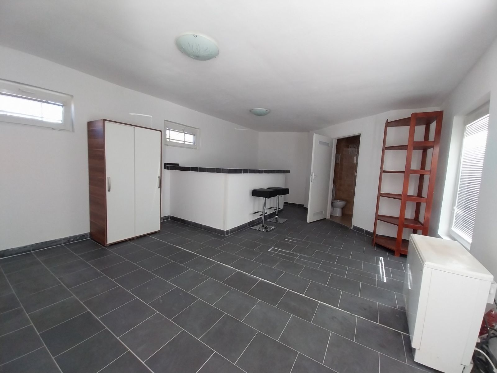 Obchodní prostory, Slivenecká, Praha - Hlubočepy, 69 m² - 1