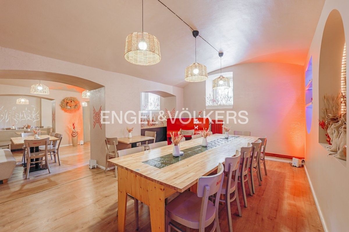 Restaurace · 165 m² · Čermákova 1231, Praha Vinohrady - 3