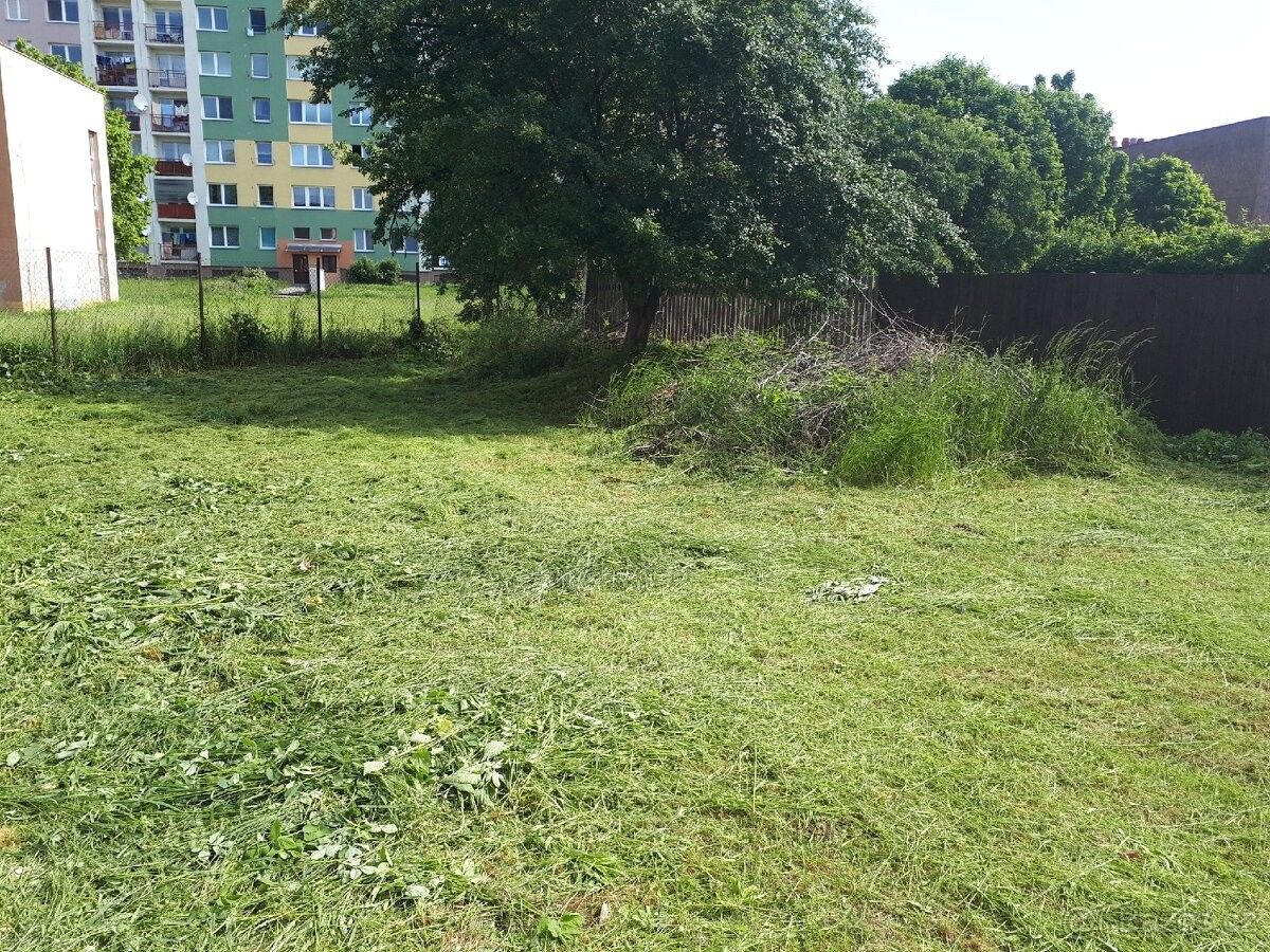 Prodej pozemek pro bydlení - Opava, 746 01