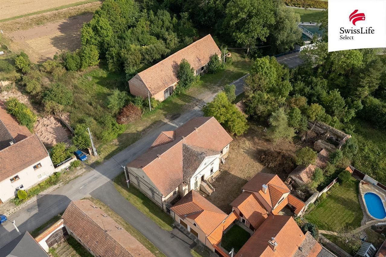 Rodinné domy, Klobuky - Čeradice, okres Kladno, Středočeský kraj, 620 m² - 1