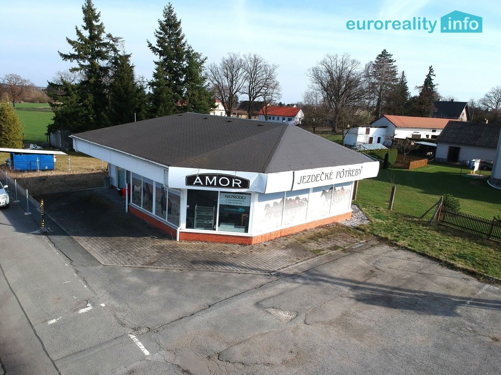 Obchodní prostory, Rakovice, 929 m² - 1