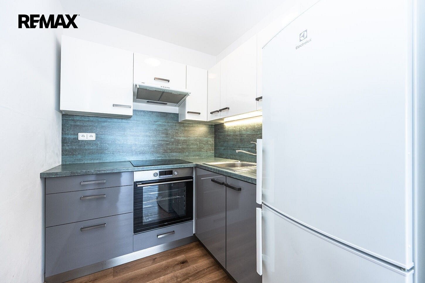 Pronájem byt 2+kk - Šiškova, Praha 8 - Kobylisy, 46 m² - 5