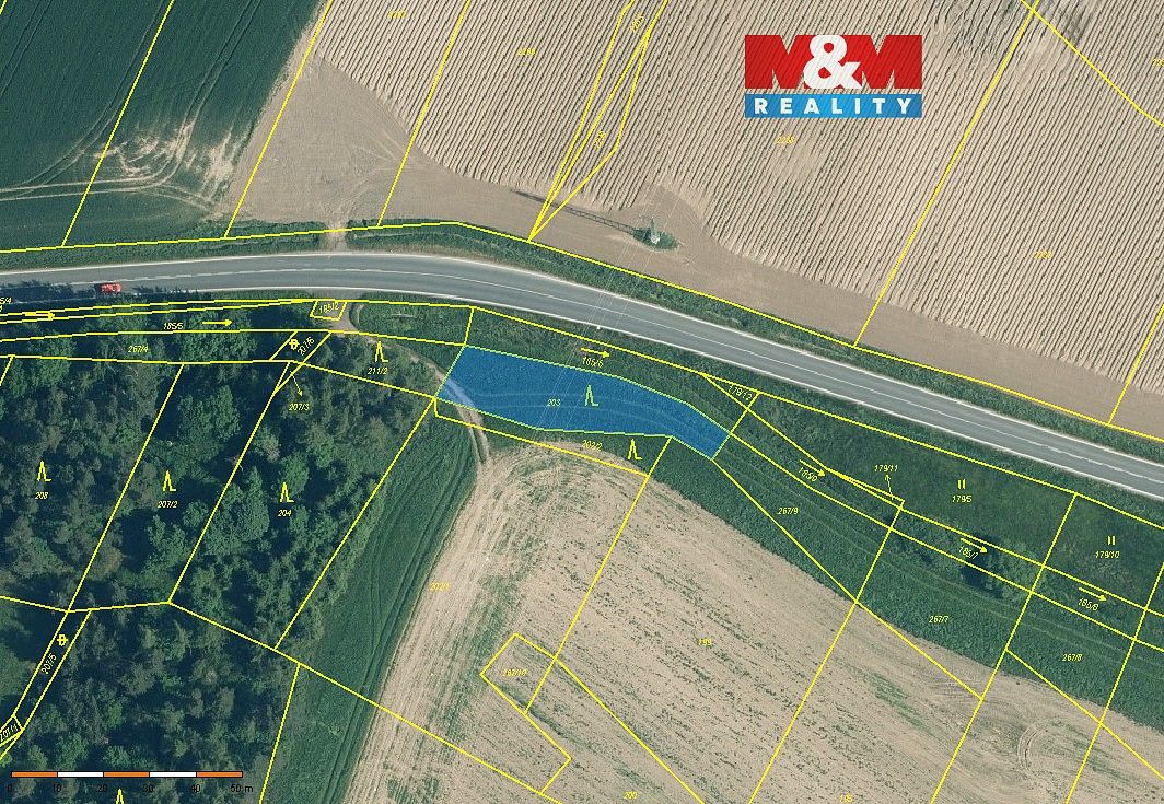 Les, 711 m²