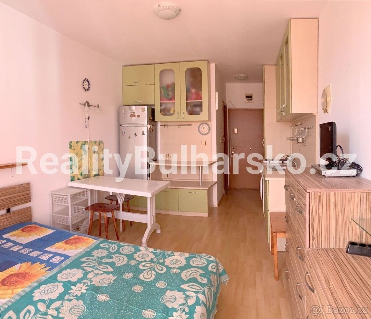 Prodej byt - 987 66, Zahraničí