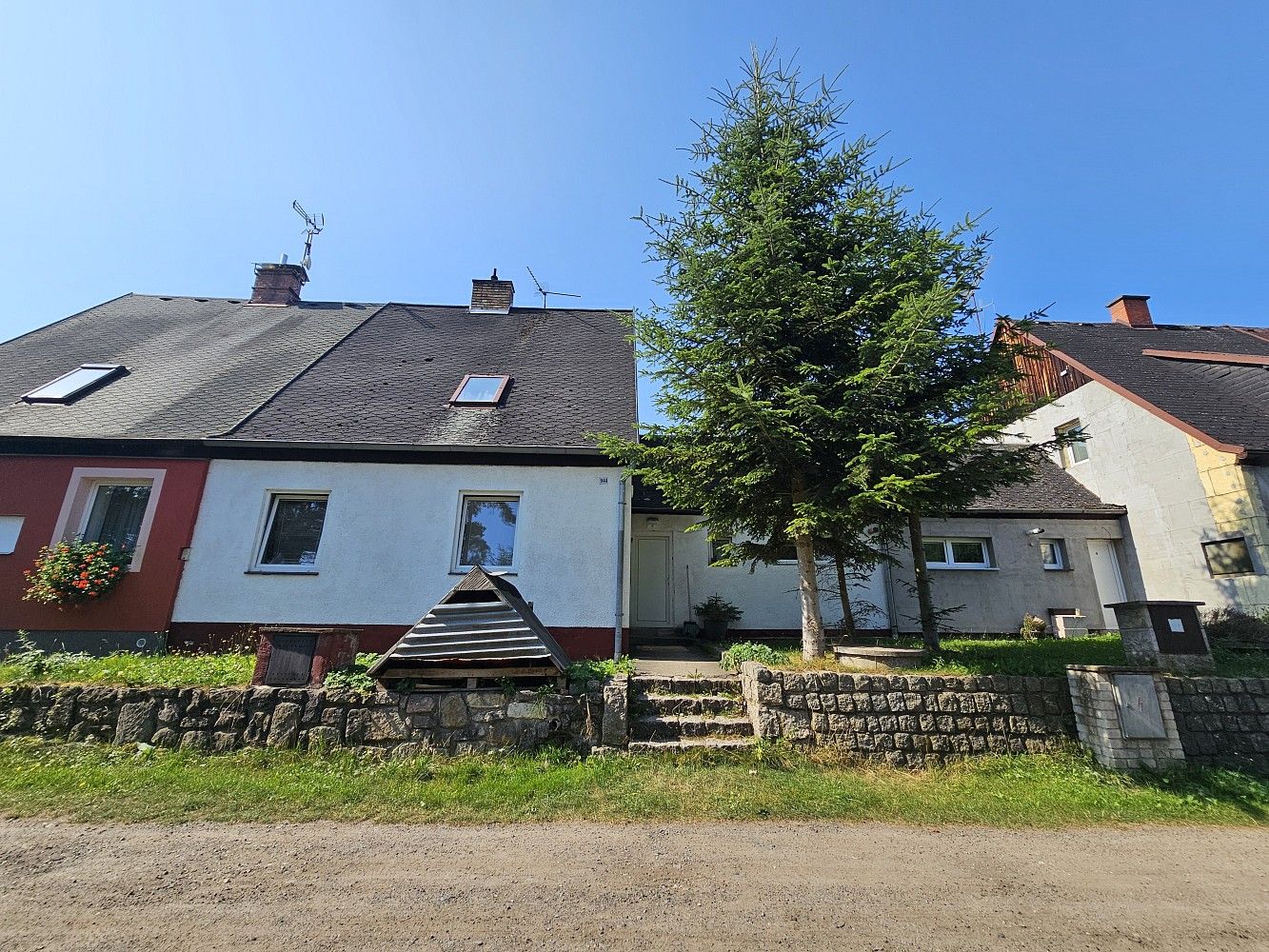 Rodinné domy, Na Výsluní, Bělá pod Bezdězem, okres Mladá Boleslav, 116 m² - 2