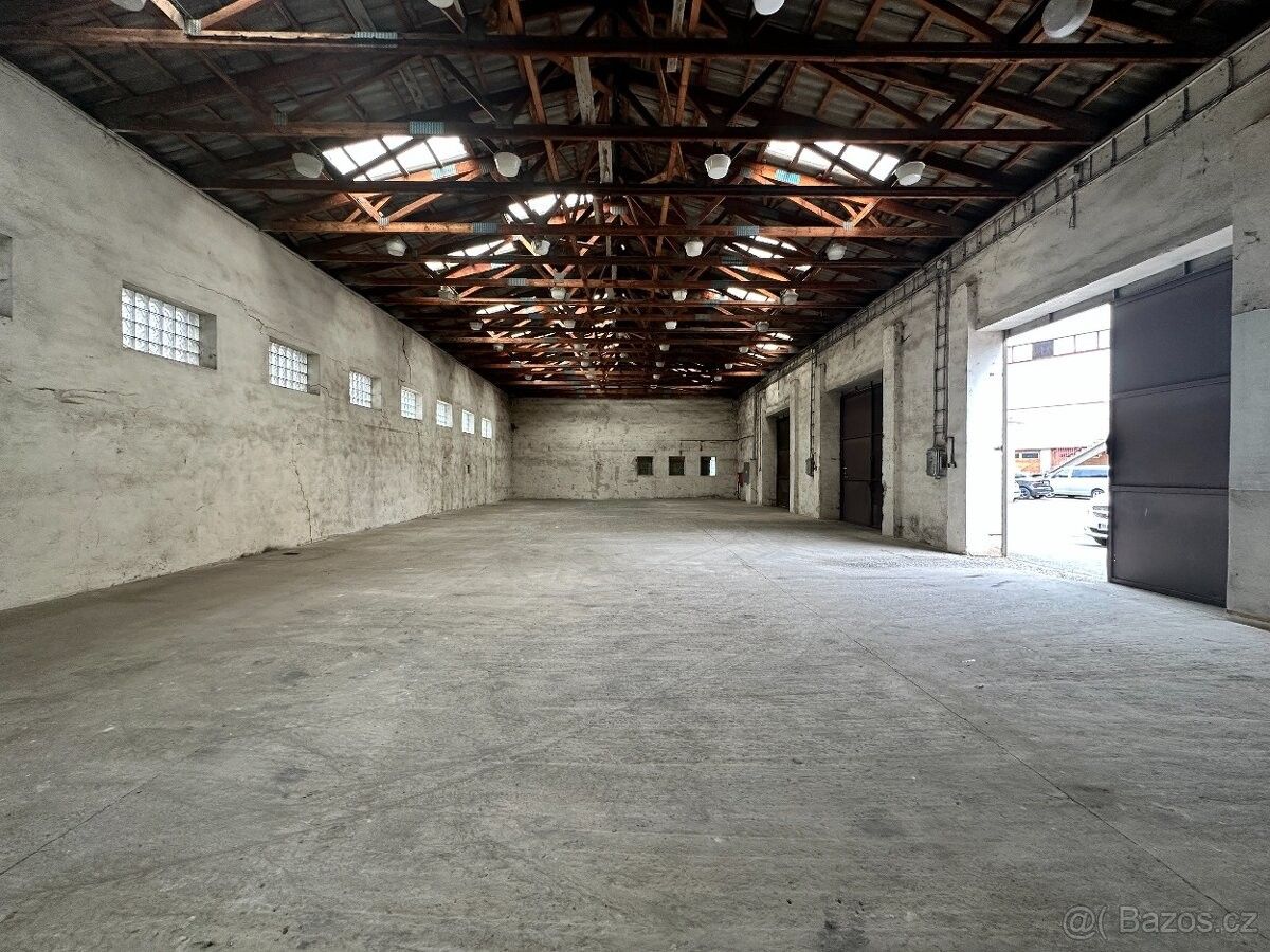 Pronájem sklad - Velké Meziříčí, 594 01