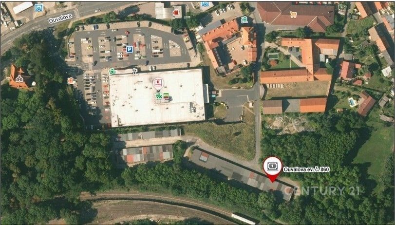 Garáže, Ouvalova, Slaný, 19 m²