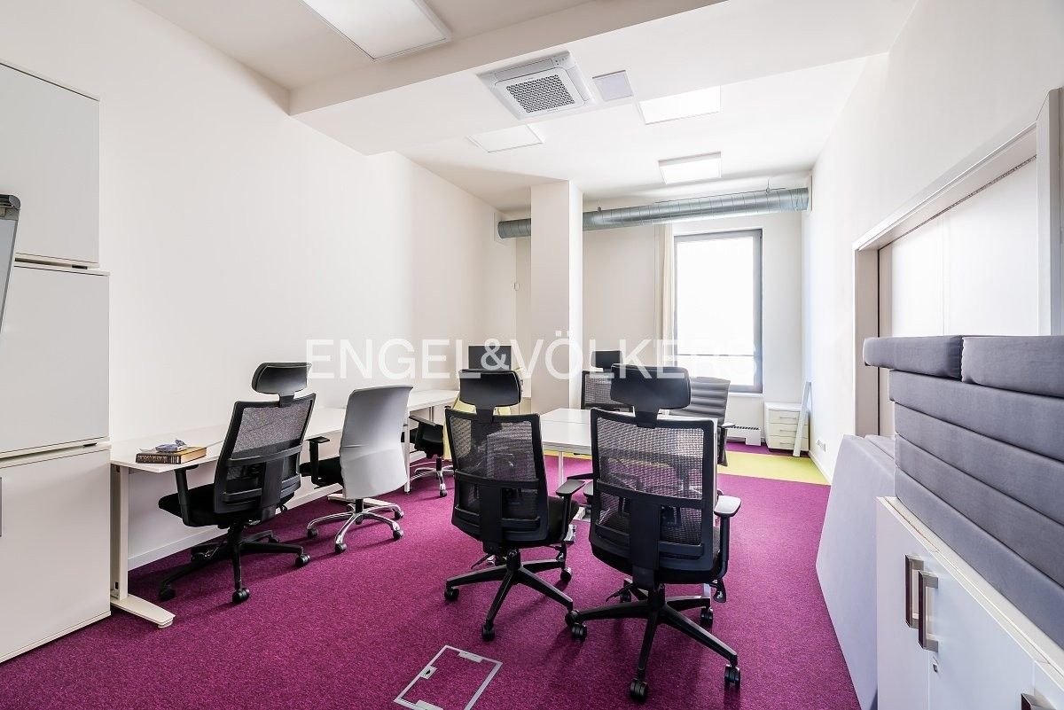 Kancelář · 29 m² · Jeseniova 2769, Praha Žižkov - 4