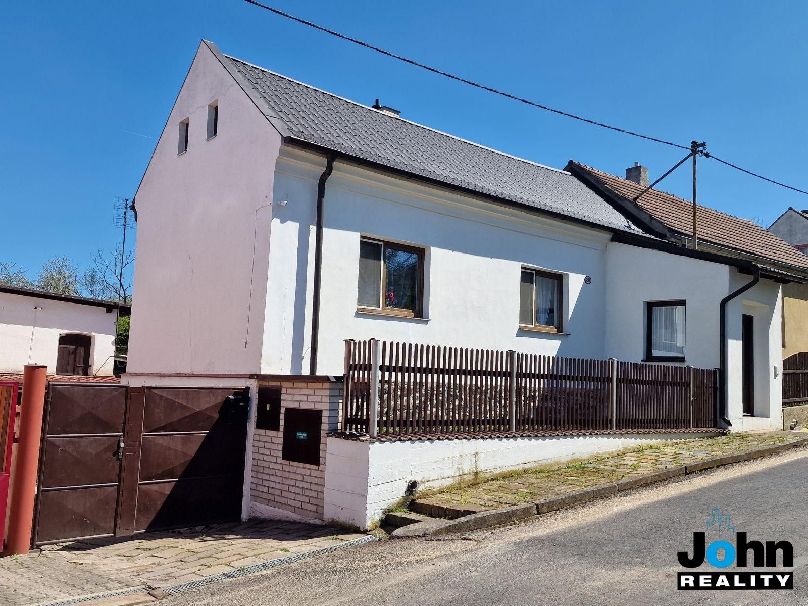 Prodej rodinný dům - Havlíčkova, Hostomice, 200 m²