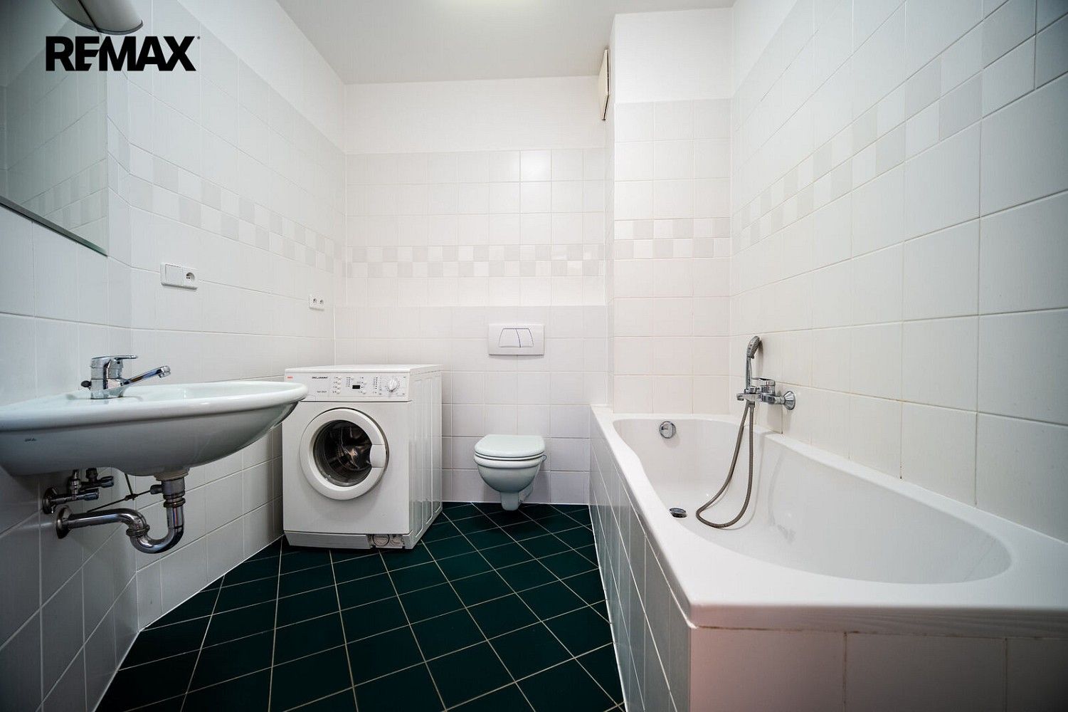 2+kk, Pod Hybšmankou, Praha 5 - Smíchov, 53 m² - 2