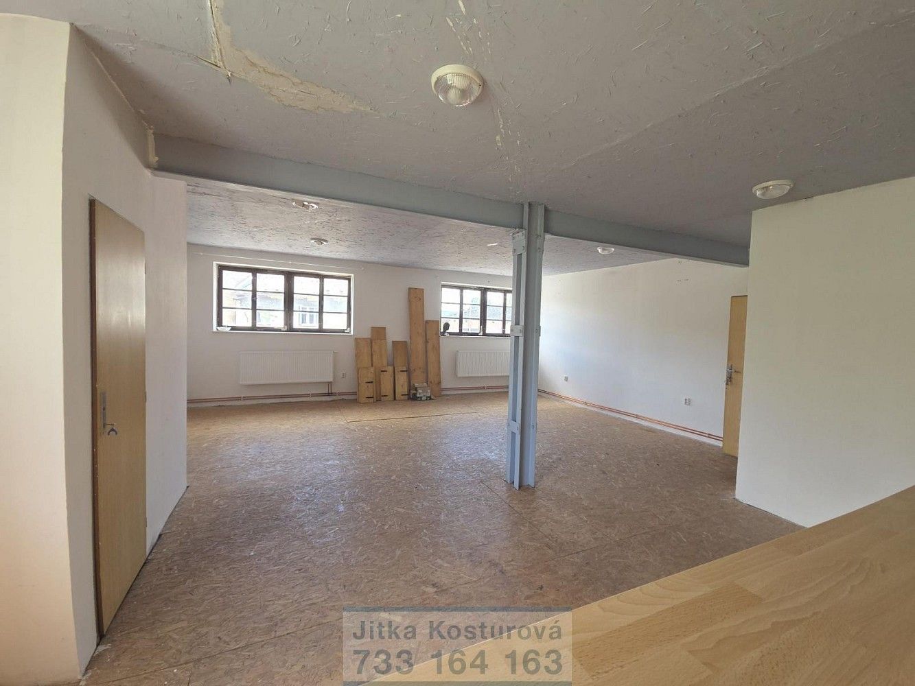 Kanceláře, Krnov - Pod Cvilínem, okres Bruntál, Moravskoslezský kraj, 100 m² - 2