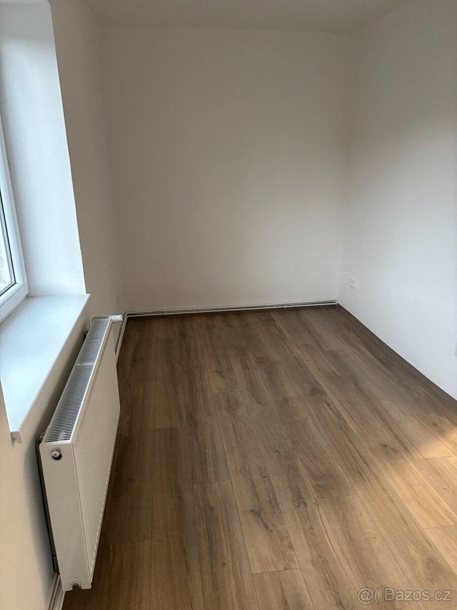 Pronájem byt - Bulovka, 464 01