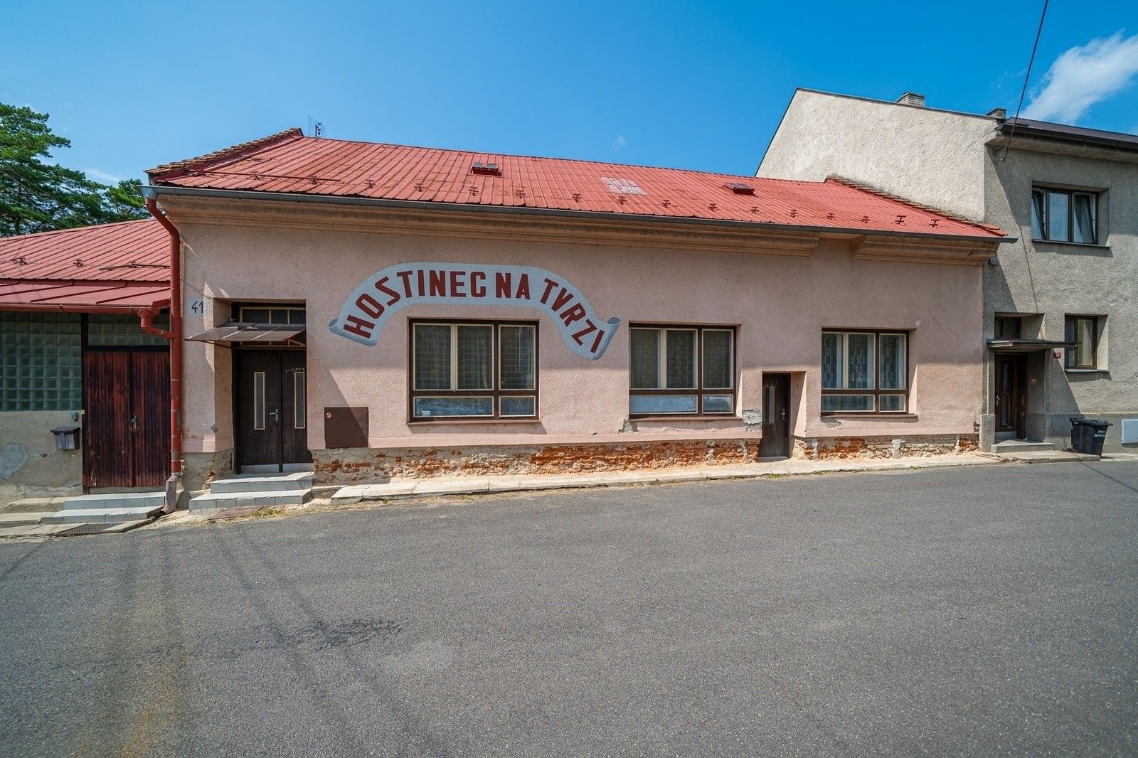 Obchodní prostory, 214 m²