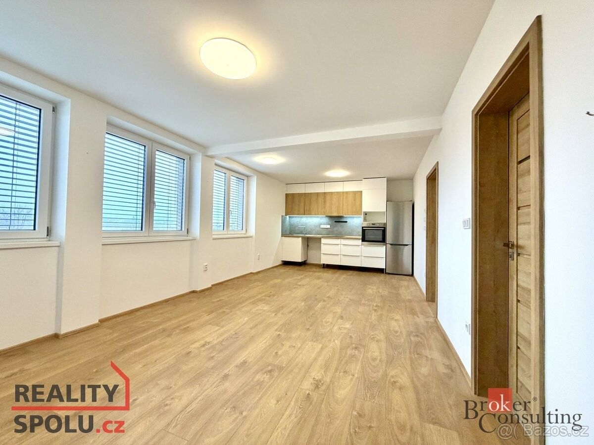 Byty, Znojmo, 671 81