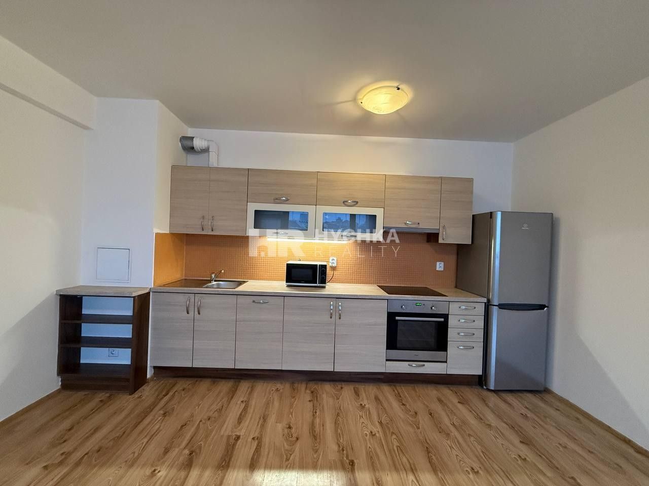 Pronájem byt 2+kk - Bartoškova, Praha, 57 m²