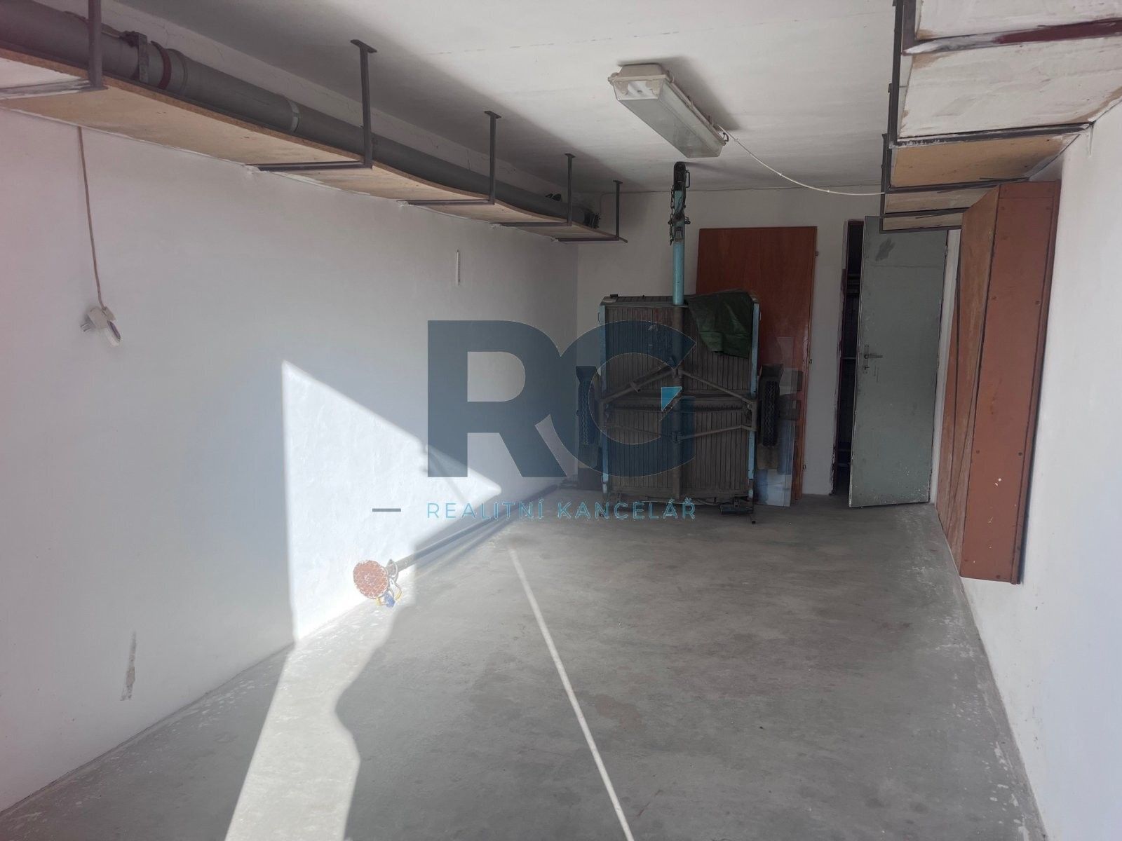 Pronájem garáž - Budějovické Předměstí, Písek, 19 m²