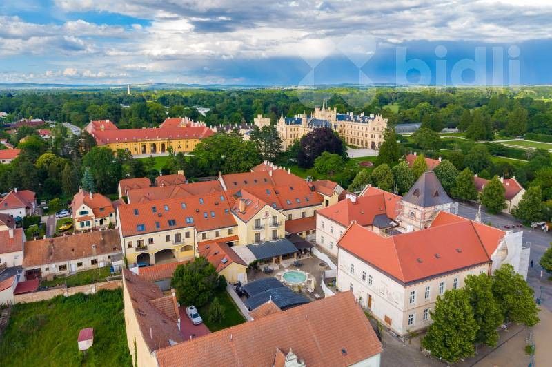 Prodej ubytovací zařízení - 21. dubna 717, Lednice, 1 300 m² - 2