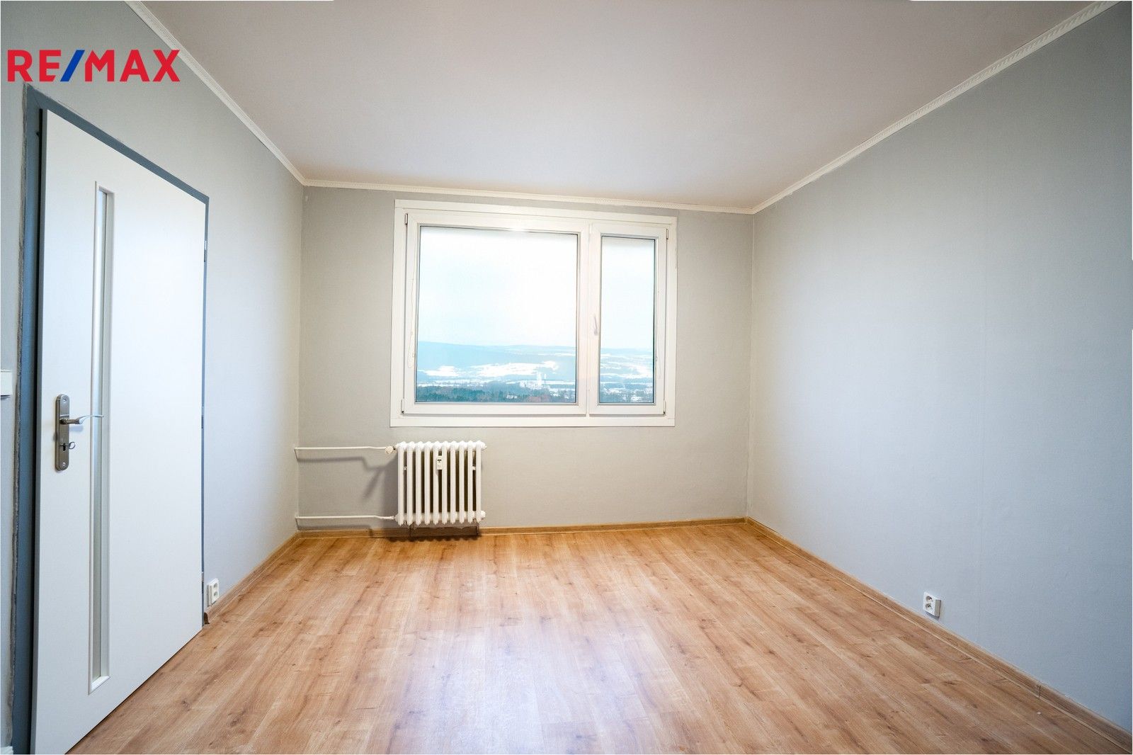 1+1, Karla Čapka, Krupka, 34 m²