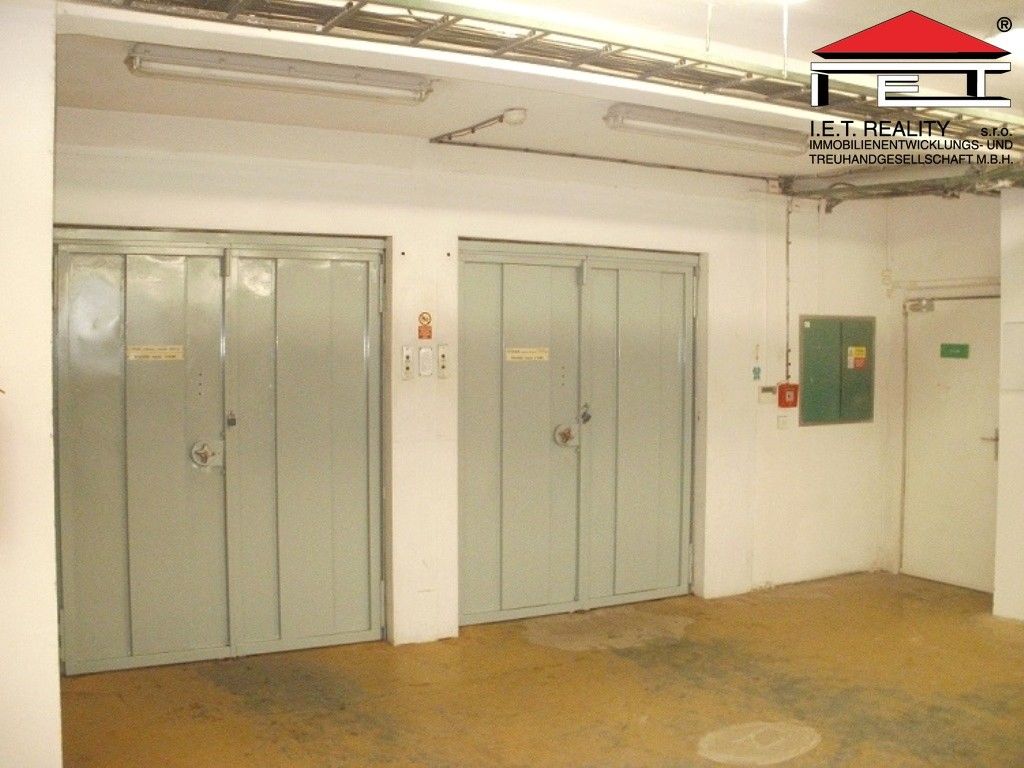 Sklad · 456 m² · Ve žlíbku, Praha - 3