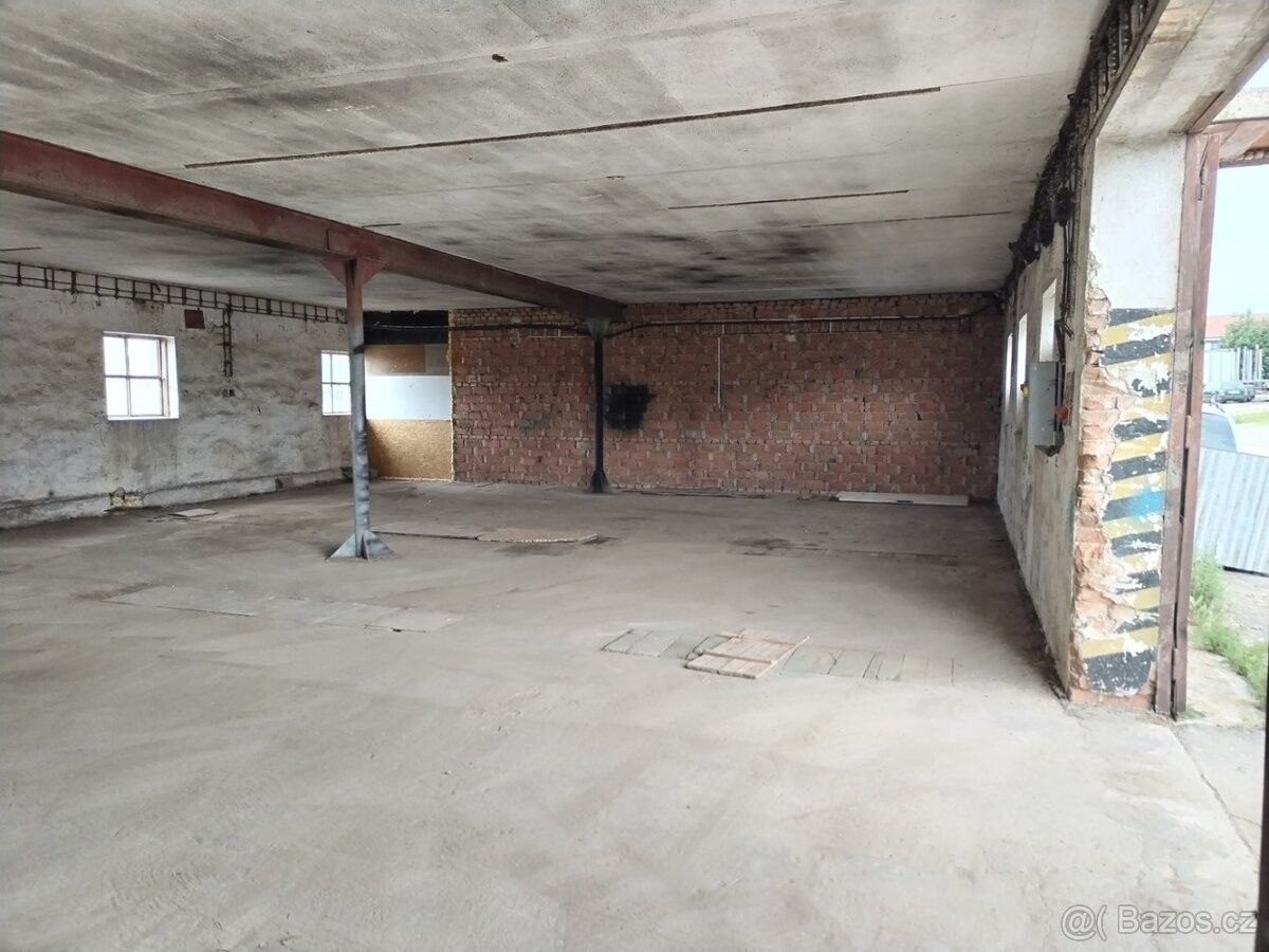 Pronájem sklad - Deblín, 664 75