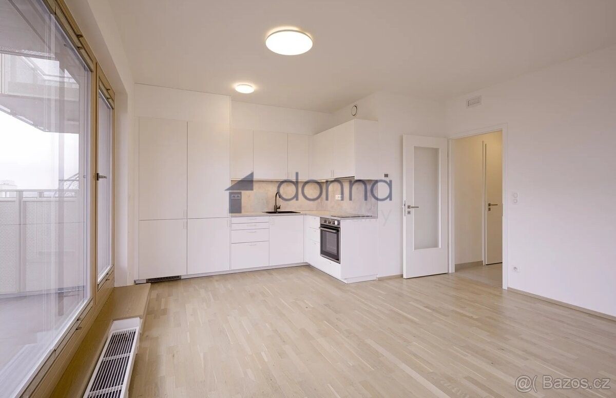 Byty, Praha, 108 00