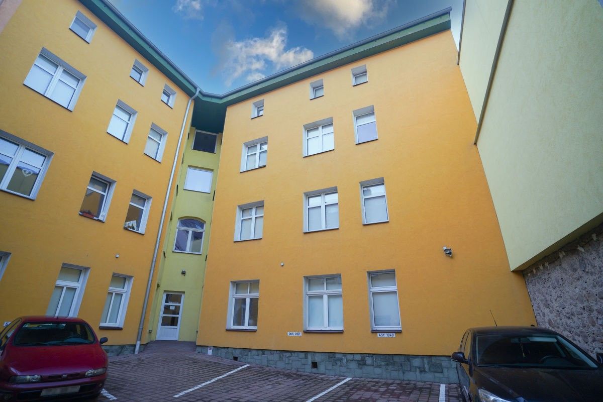 Pronájem byt 2+kk - Školní, Teplice, Česko, 45 m²