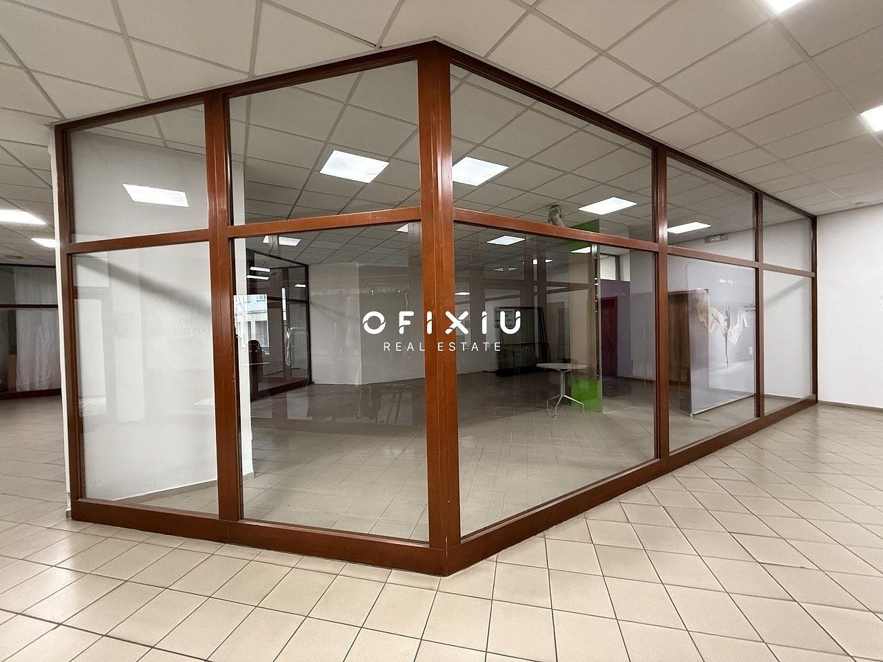 Obchodní prostory, 62 m²