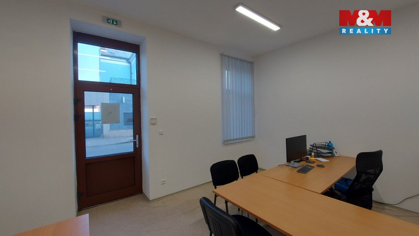 Pronájem obchodní prostory - Nerudova, Humpolec, 68 m²