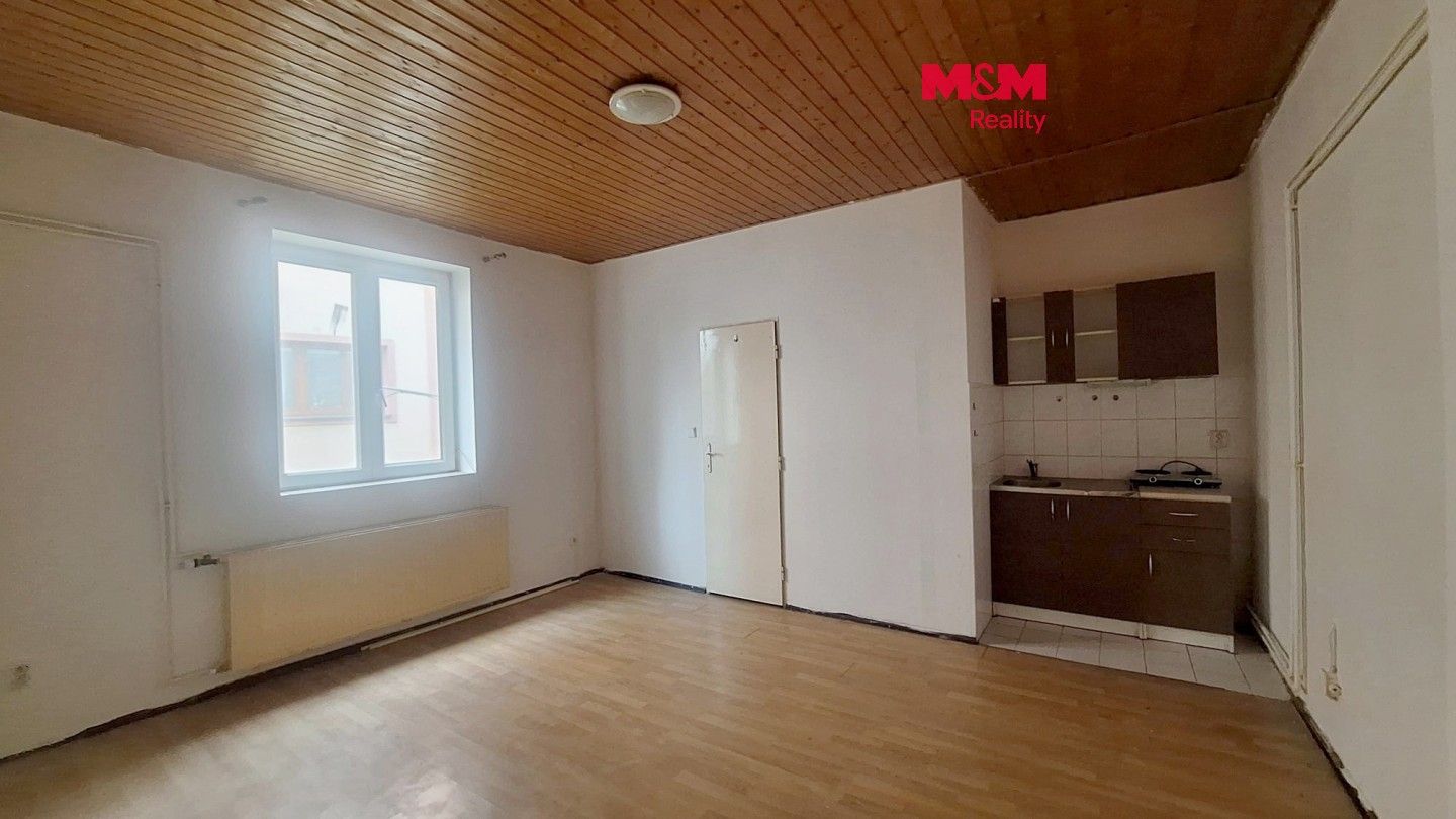 1+kk, Národní, Jaroměř, 21 m² - 1